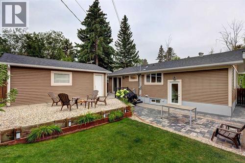 82 Gladys Ridge Road Sw, Calgary, AB - Outdoor With Exterior