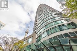 810 - 361 FRONT STREET W  Toronto, ON M5V 3R5