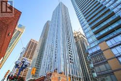 4811 - 1 YORKVILLE AVENUE  Toronto, ON M4W 0B1