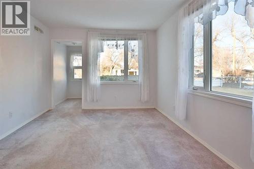 196 W 100 S, Raymond, AB - Indoor Photo Showing Other Room