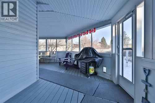 196 W 100 S, Raymond, AB - Outdoor With Exterior