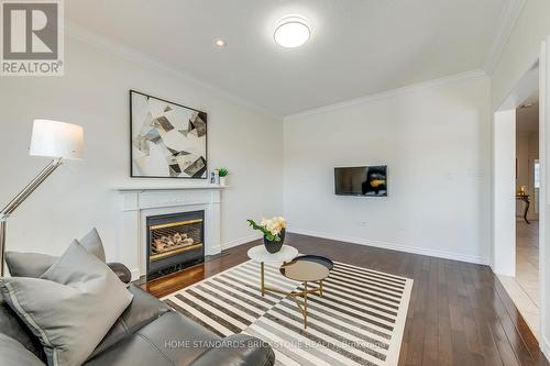 2120 Dalecroft Crescent, Burlington, ON - Indoor Photo Showing Living Room With Fireplace