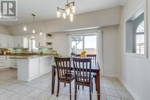 2120 Dalecroft Crescent, Burlington, ON - Indoor Photo Showing Other Room