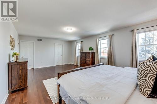 2120 Dalecroft Crescent, Burlington, ON - Indoor Photo Showing Bedroom