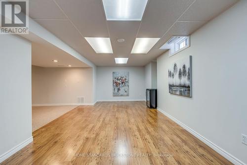 2120 Dalecroft Crescent, Burlington, ON - Indoor