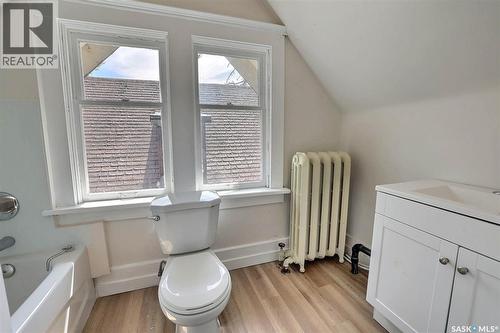 2263 Osler Street, Regina, SK - Indoor Photo Showing Bathroom