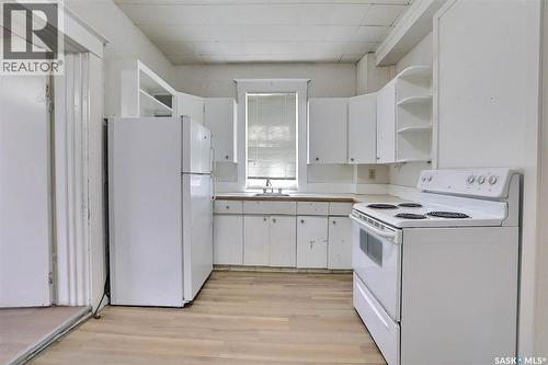 2263 Osler Street, Regina, SK - Indoor Photo Showing Kitchen