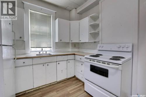 2263 Osler Street, Regina, SK - Indoor Photo Showing Kitchen