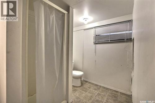 2263 Osler Street, Regina, SK - Indoor Photo Showing Bathroom