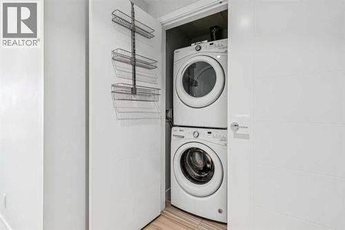 602, 930 16 Avenue Sw, Calgary, AB - Indoor Photo Showing Laundry Room