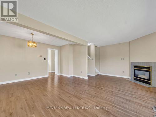 49 - 536 Third Street, London East (East H), ON - Indoor With Fireplace