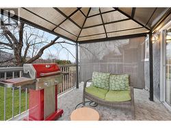 Transition to Upper Deck with ease - 