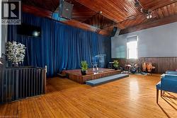 stairs to lower level - 