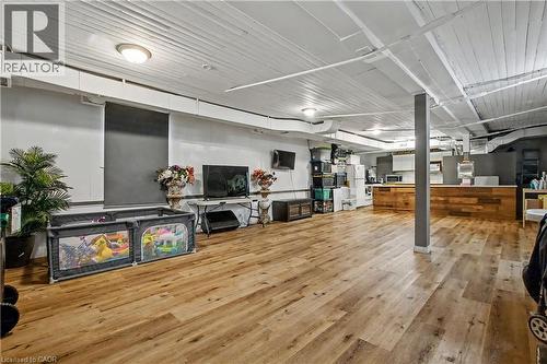 37 Wellington Street, Cambridge, ON 