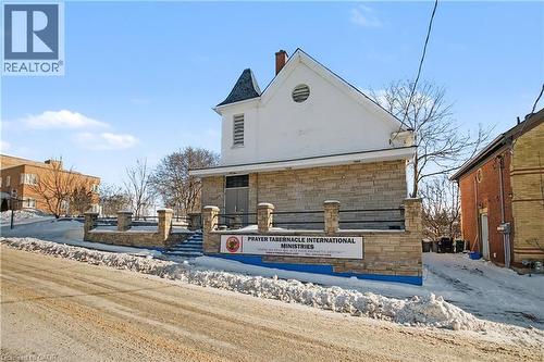 37 Wellington Street, Cambridge, ON 