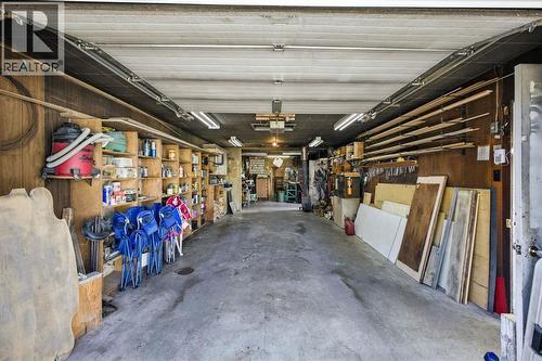 6383 32 Avenue Nw, Calgary, AB - Indoor Photo Showing Garage