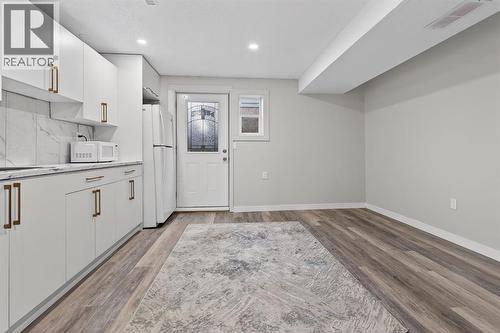 255 Rundleridge Drive Ne, Calgary, AB - Indoor