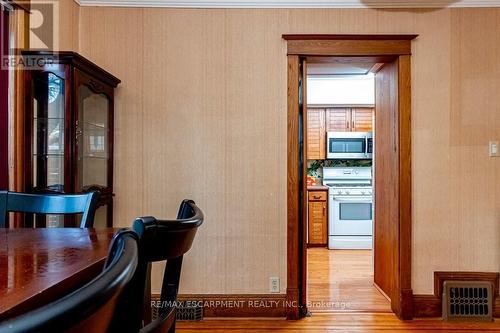 88 Cline Avenue N, Hamilton, ON - Indoor