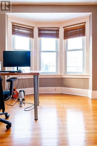 88 Cline Avenue N, Hamilton, ON - Indoor Photo Showing Office