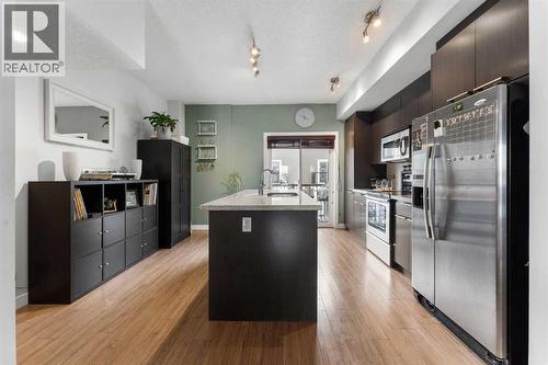 39 Silverado Way Sw, Calgary, AB - Indoor Photo Showing Kitchen