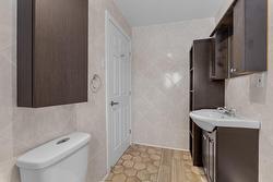 Salle de bains attenante à la CCP - 