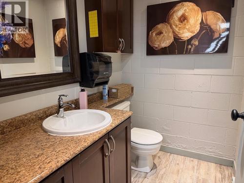 22752 Lougheed Highway, Maple Ridge, BC 