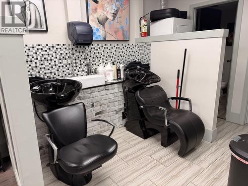 22752 Lougheed Highway, Maple Ridge, BC 