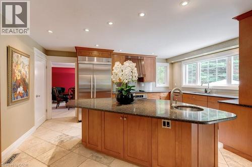 6365 Breckenridge Place, Burlington, ON - Indoor Photo Showing Kitchen