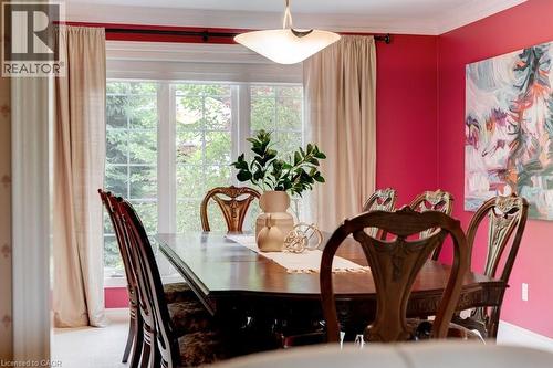 6365 Breckenridge Place, Burlington, ON - Indoor Photo Showing Dining Room