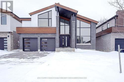 2168 Ironwood Road, London South (South K), ON - Outdoor