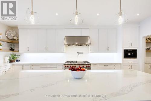 2168 Ironwood Road, London South (South K), ON - Indoor Photo Showing Kitchen