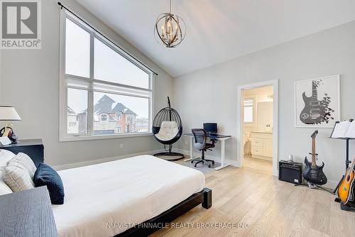 2168 Ironwood Road, London South (South K), ON - Indoor Photo Showing Bedroom