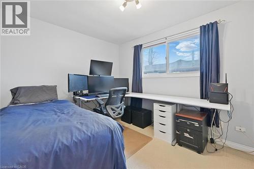 768 King Road, Burlington, ON - Indoor Photo Showing Bedroom