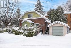 406 MARGUERITE AVENUE  Ottawa, ON K1L 7W6