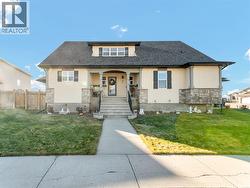 36 Sierra Close SW  Medicine Hat, AB T1B 0A8