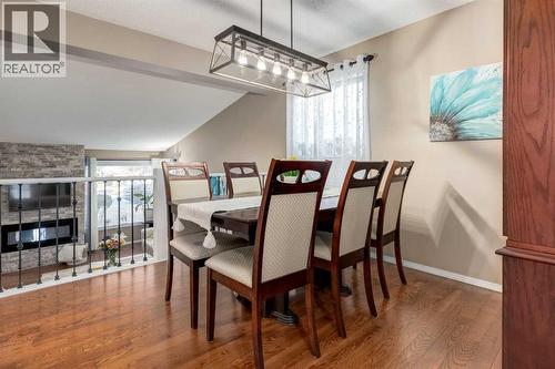 35 Woodstock Road Sw, Calgary, AB - Indoor Photo Showing Dining Room