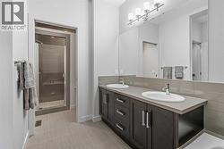 Primary Bedroom-5 pc ensuite - 