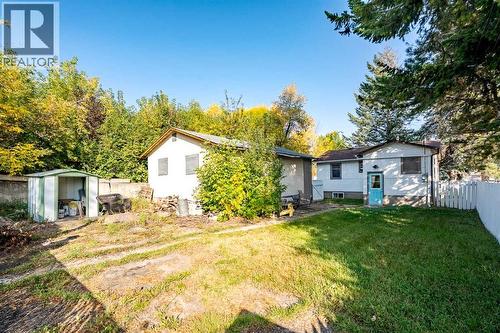 6507 34 Avenue Nw, Calgary, AB - Outdoor