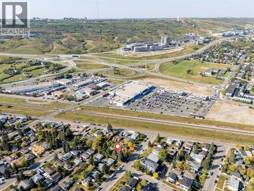 6507 34 Avenue Nw, Calgary, AB - Outdoor With View