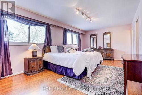 27 Pining Road, Markham, ON - Indoor Photo Showing Bedroom