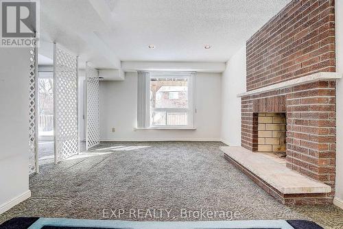 27 Pining Road, Markham, ON - Indoor Photo Showing Other Room