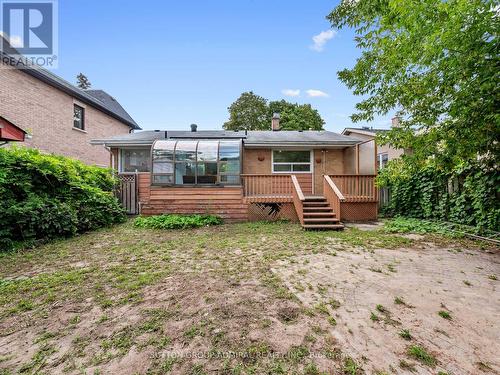 393 Paliser Crescent S, Richmond Hill, ON - Outdoor With Deck Patio Veranda