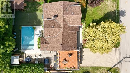 912 Boothman Avenue, Burlington, ON - Outdoor