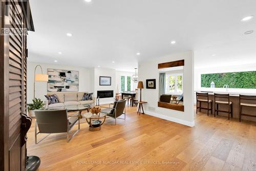 912 Boothman Avenue, Burlington, ON - Indoor