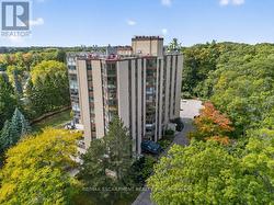 204 - 20 BERKLEY ROAD N  Cambridge, ON N1S 4S8