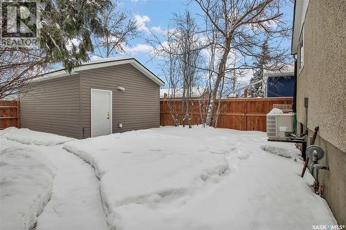 1421 Hnatyshyn Avenue, Saskatoon, SK - Outdoor With Exterior