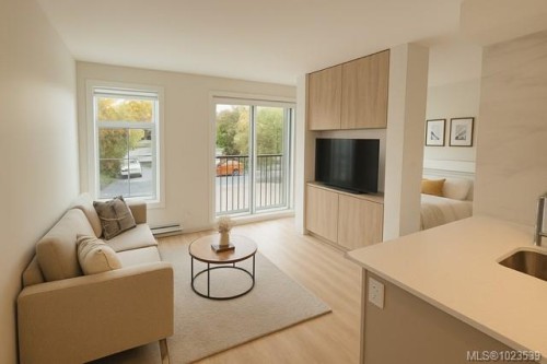 3103-4201 Tyndall Ave, Saanich, BC - Indoor Photo Showing Living Room