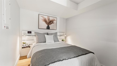 3103-4201 Tyndall Ave, Saanich, BC - Indoor Photo Showing Bedroom