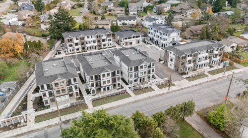 3103-4201 Tyndall Ave, Saanich, BC - Outdoor