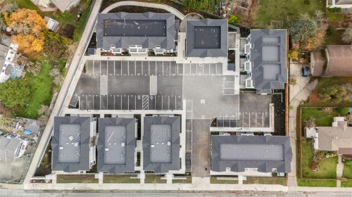 3103-4201 Tyndall Ave, Saanich, BC - 